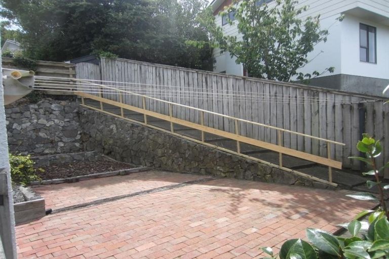 Photo of property in 3 Saint Hildas Glade, Tawa, Wellington, 5028