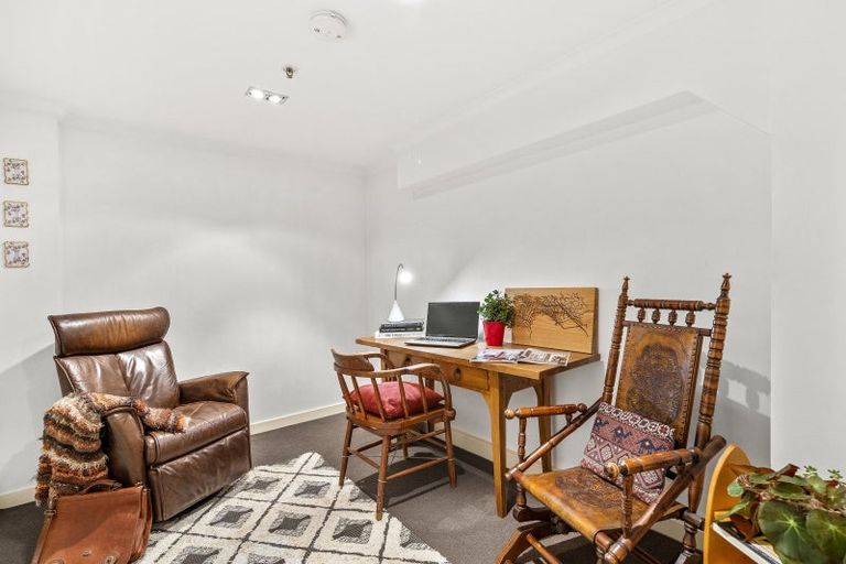 Photo of property in Augusta Apartments, 13/254 Willis Street, Te Aro, Wellington, 6011