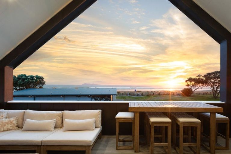 Photo of property in 10b Beach Road, Waihi Beach, 3611