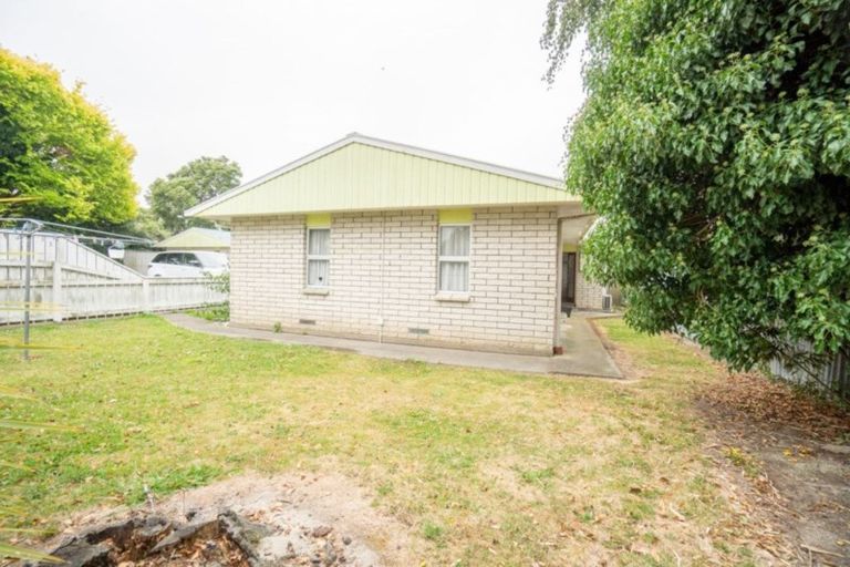 Photo of property in 3 Seddon Street, Takaro, Palmerston North, 4412