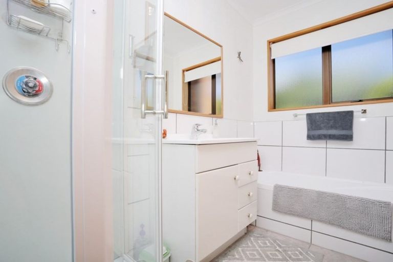 Photo of property in 22 Milford Street, Heidelberg, Invercargill, 9812