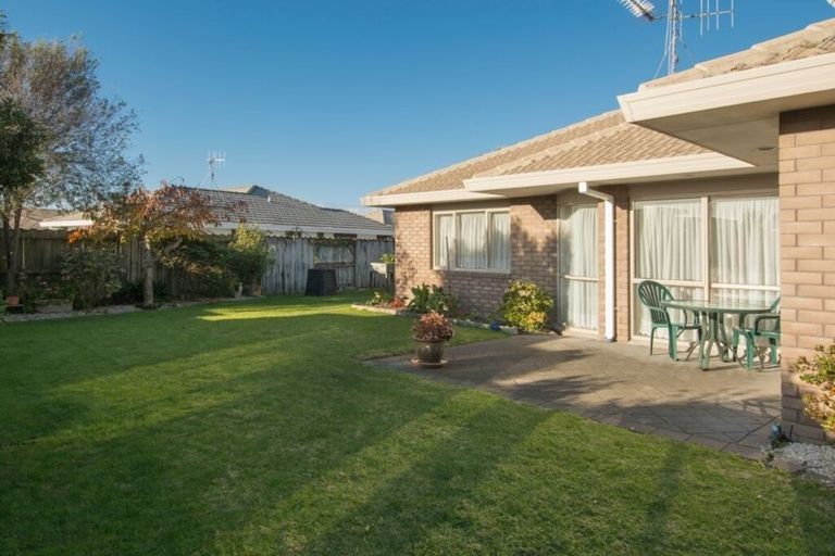 Photo of property in 6 Poinsettia Place, Mount Maunganui, 3116