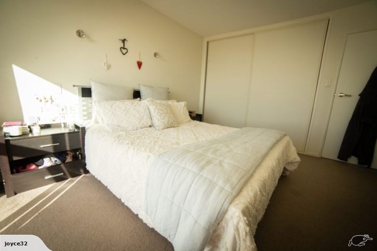 Photo of property in 2/7 Brigid Place, Mount Pleasant, Christchurch, 8081