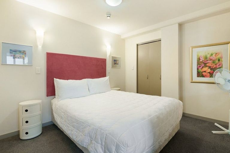 Photo of property in Anchorage Apartments, 317/36 Victoria Road, Mount Maunganui, 3116
