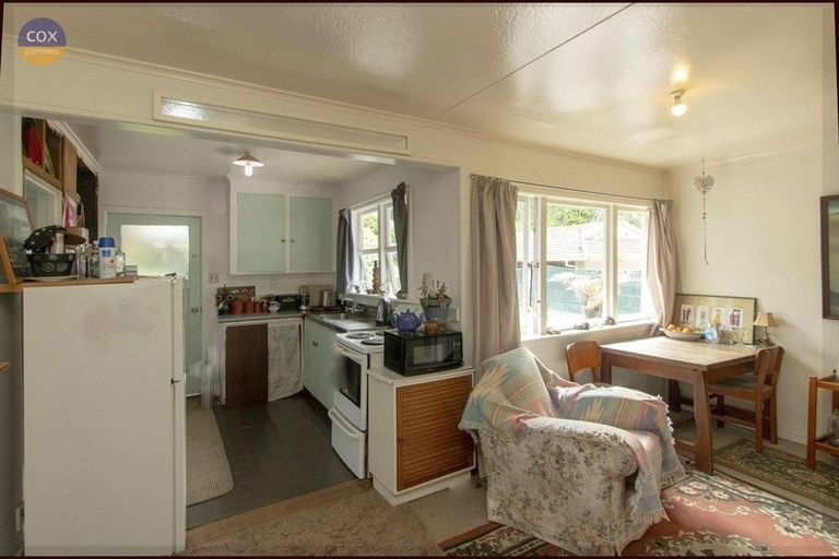 Photo of property in 33 Shakespeare Road, Bluff Hill, Napier, 4110