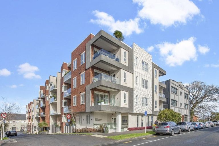 Photo of property in 201/64 Surrey Crescent, Grey Lynn, Auckland, 1021