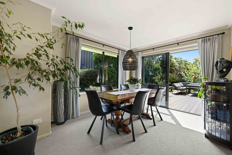 Photo of property in 21 Burgundy Court, Rototuna, Hamilton, 3210