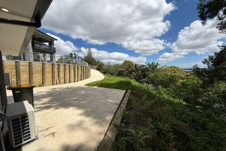 Photo of property in 90 Point View Drive, East Tamaki Heights, Auckland, 2016