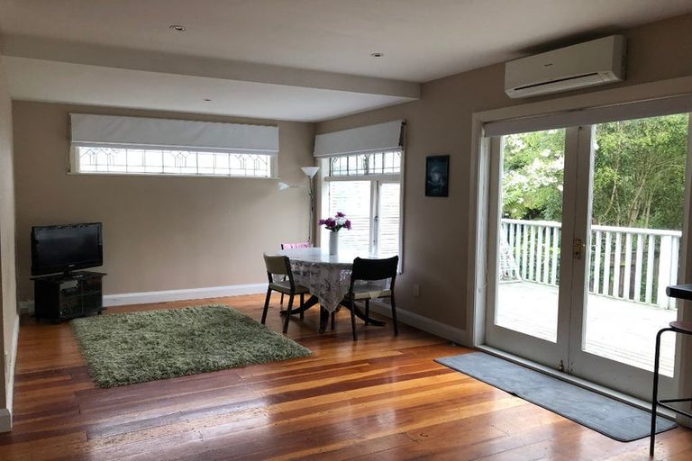 Photo of property in 7 Woodland Road, Johnsonville, Wellington, 6037