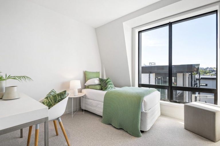 Photo of property in 7c Windlass Street, Long Bay, Auckland, 0630