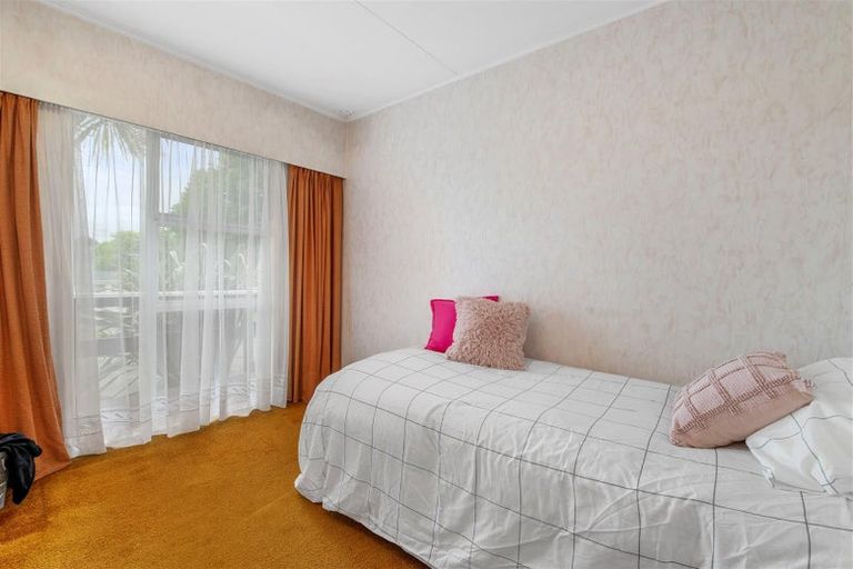 Photo of property in 15 Corilin Place, Mangakakahi, Rotorua, 3015