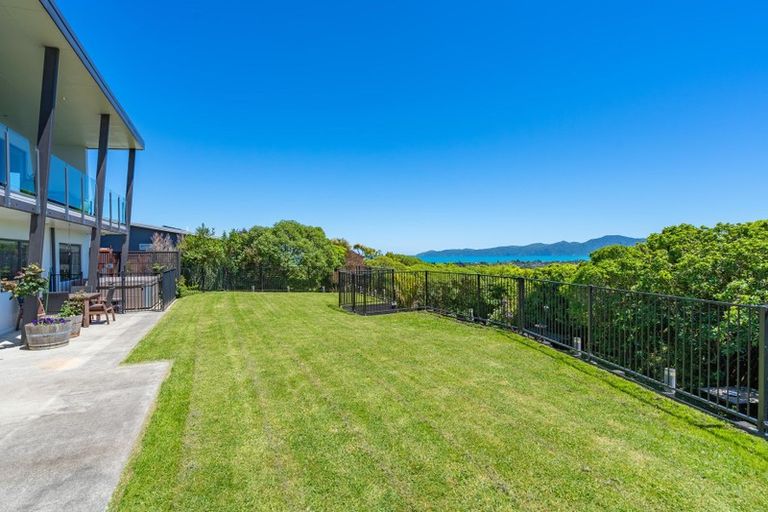 Photo of property in 7 Ocean Vista Lane, Paraparaumu, 5032