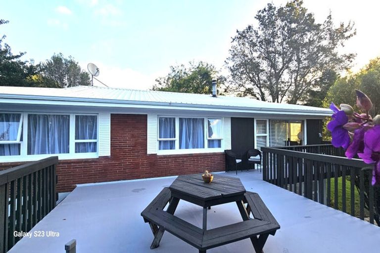 Photo of property in 11 Bellfield Road, Opaheke, Papakura, 2113