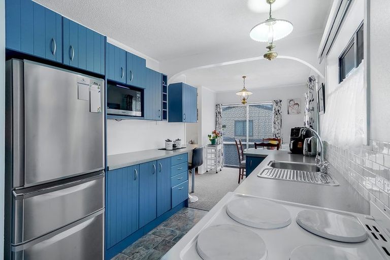 Photo of property in 80 Kahikatea Drive, Melville, Hamilton, 3206