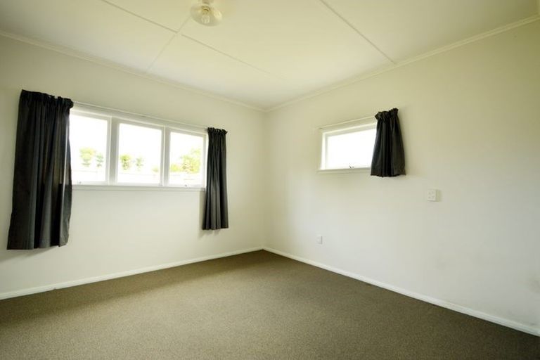 Photo of property in 21 Freyberg Crescent, Pukekohe, 2120