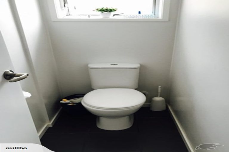 Photo of property in 8/5 Waipa Street, Birkenhead, Auckland, 0626