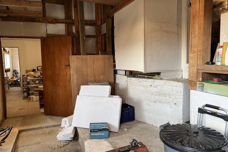 Photo of property in 63 Easther Crescent, Kew, Dunedin, 9012