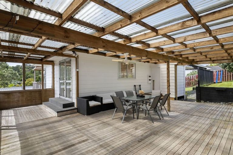 Photo of property in 35 Spinella Drive, Bayview, Auckland, 0629