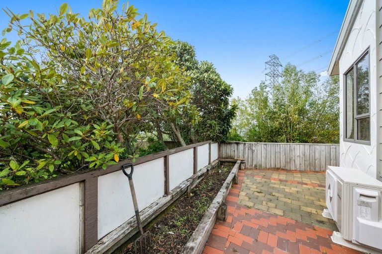 Photo of property in 1/12 Kekeno Grove, Tirohanga, Lower Hutt, 5010