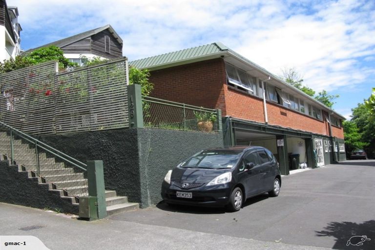 Photo of property in 1/129 Grafton Road, Grafton, Auckland, 1010
