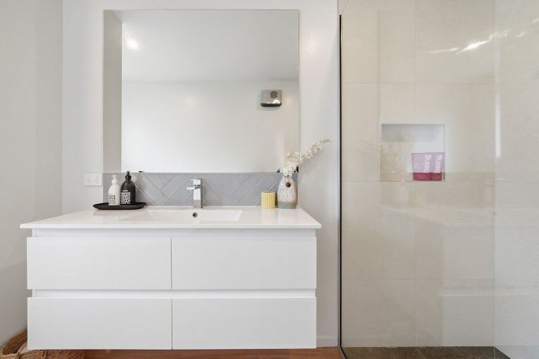 Photo of property in 5 Hunter Lane, Amberley, 7410