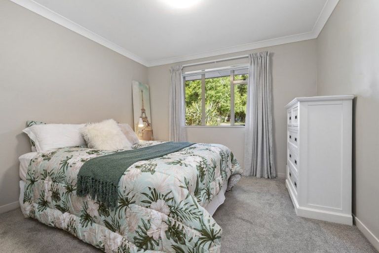 Photo of property in 21 Old Barn Road, Opaheke, Papakura, 2584