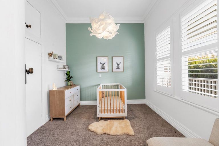 Photo of property in 17 Perrin Place, Kelvin Grove, Palmerston North, 4414