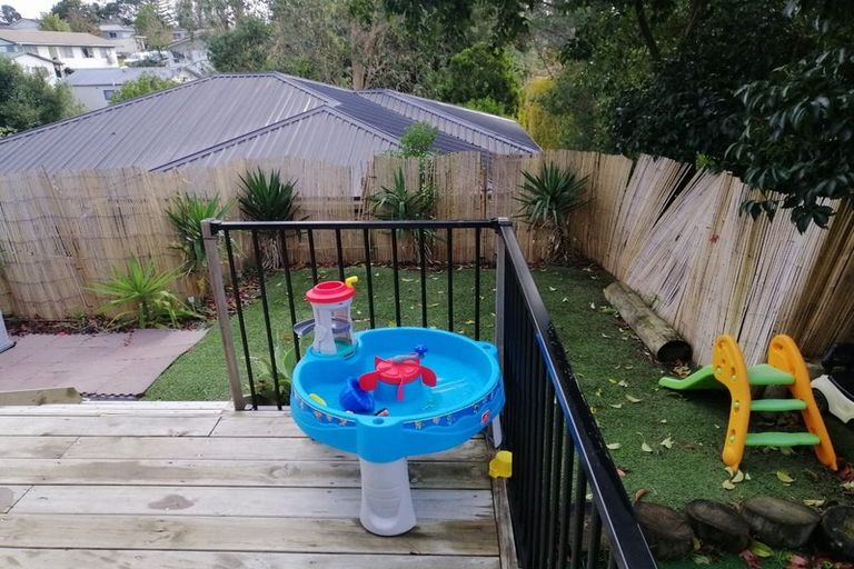 Photo of property in 20a Malmo Place, Massey, Auckland, 0614