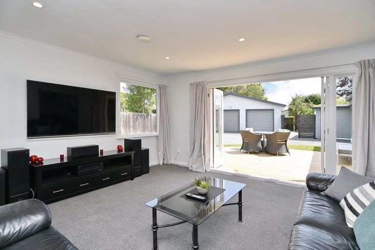 Photo of property in 26 Hadlow Place, Burnside, Christchurch, 8041