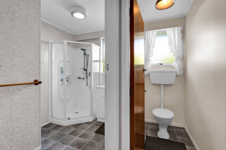 Photo of property in 25 Mcguire Street, Hawera, 4610