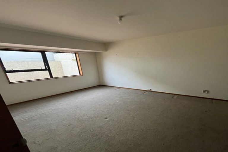 Photo of property in 16 Trevor Terrace, Paremata, Porirua, 5024