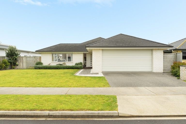 Photo of property in 22 Kapuka Street, Papamoa Beach, Papamoa, 3118