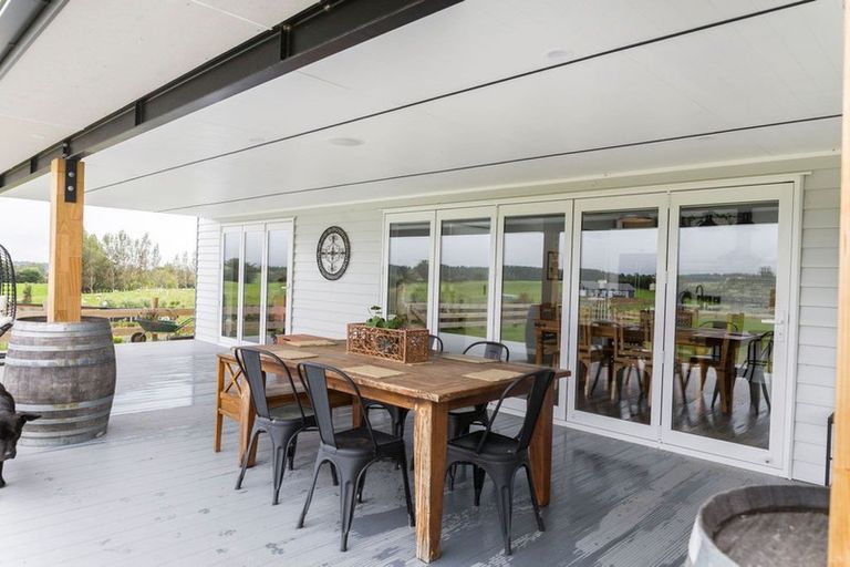 Photo of property in 143e Smith Road, Dannevirke, 4978