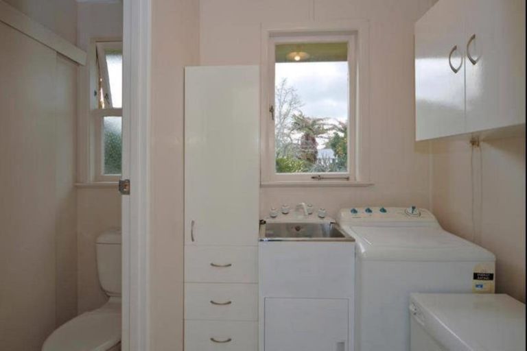 Photo of property in 5 Clyde Street, Utuhina, Rotorua, 3015