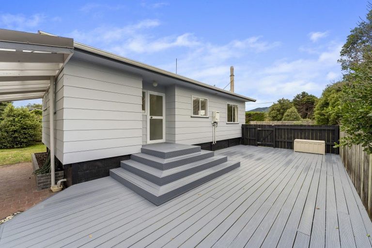 Photo of property in 50 Paetawa Road, Peka Peka, Waikanae, 5391