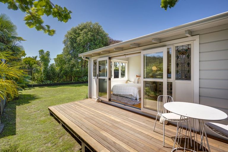 Photo of property in 23 Petane Road, Bay View, Napier, 4104