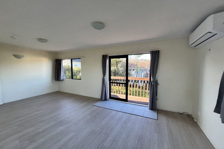 Photo of property in 2/10 Belmont Terrace, Milford, Auckland, 0620