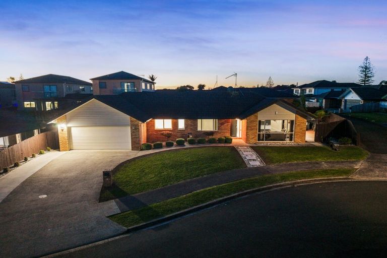 Photo of property in 24 Goh Place, Manurewa, Auckland, 2105