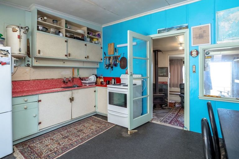 Photo of property in 1598 Cape Palliser Road, Cape Palliser, Featherston, 5772