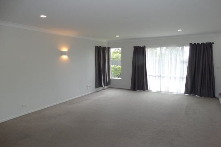 Photo of property in 10 Asics Drive, Favona, Auckland, 2024