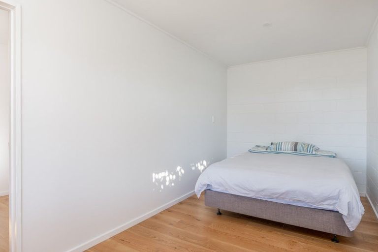 Photo of property in 21 Waiparemo Crescent, Pukawa Bay, Turangi, 3381