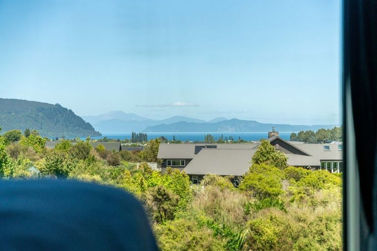 Photo of property in 40 Lacebark Drive, Kinloch, Taupo, 3377