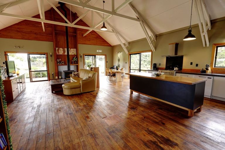 Photo of property in 172 Whakamara Road, Manutahi, Hawera, 4672