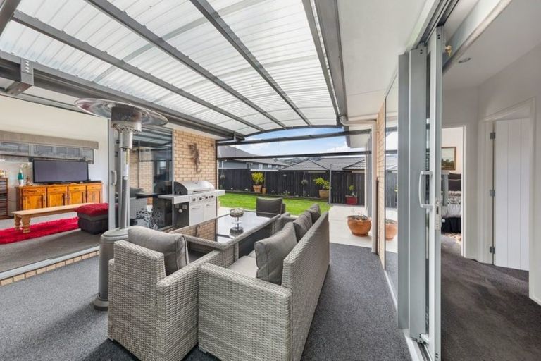 Photo of property in 86 Helenslee Road, Pokeno, 2402