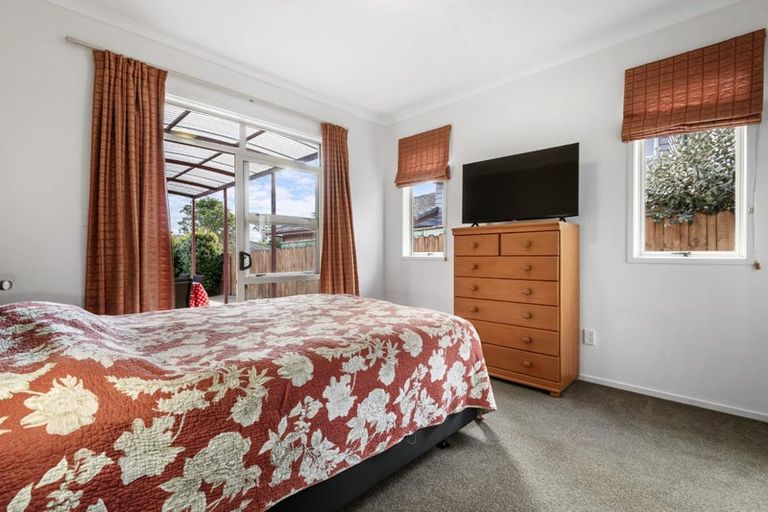 Photo of property in 8 Driftwood Drive, Red Beach, 0932