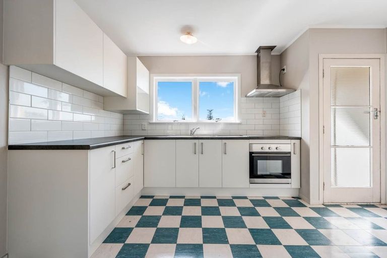 Photo of property in 21 Pegler Drive, Howick, Auckland, 2014