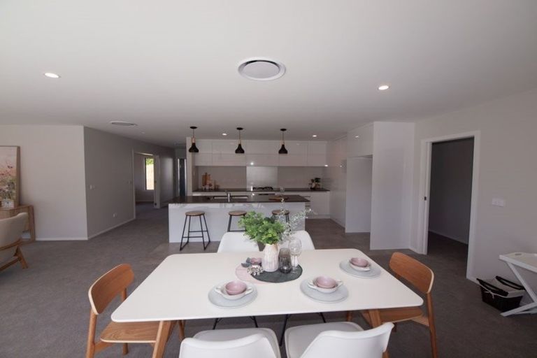 Photo of property in 6 Prestbury Grove, Churton Park, Wellington, 6037