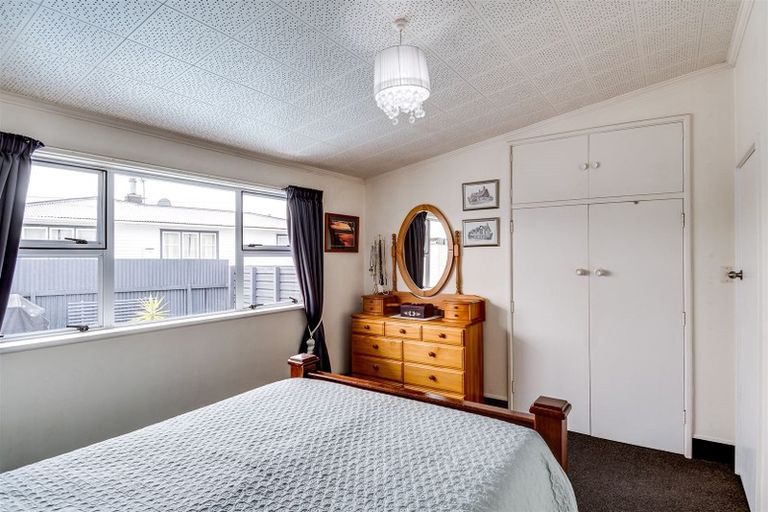 Photo of property in 61 Oldham Avenue, Onekawa, Napier, 4110