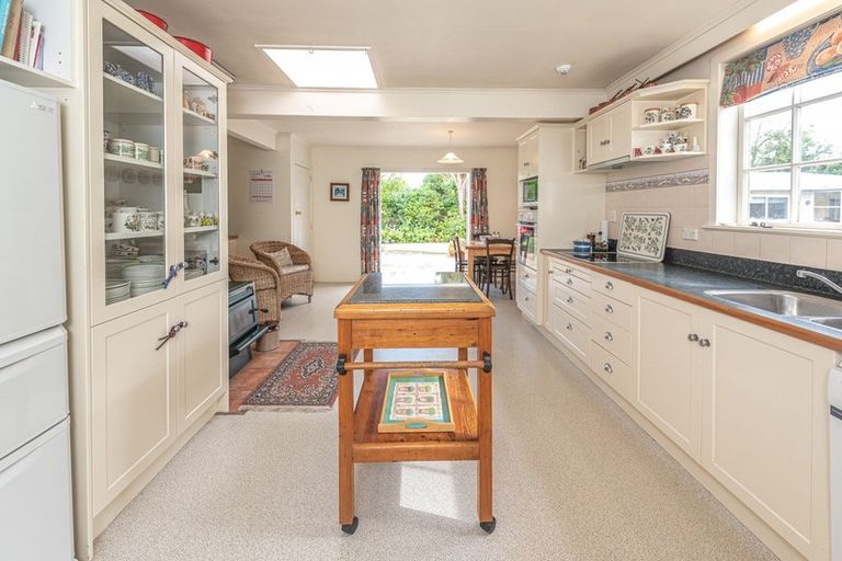 Photo of property in 52 Parsons Street, Saint Johns Hill, Whanganui, 4501