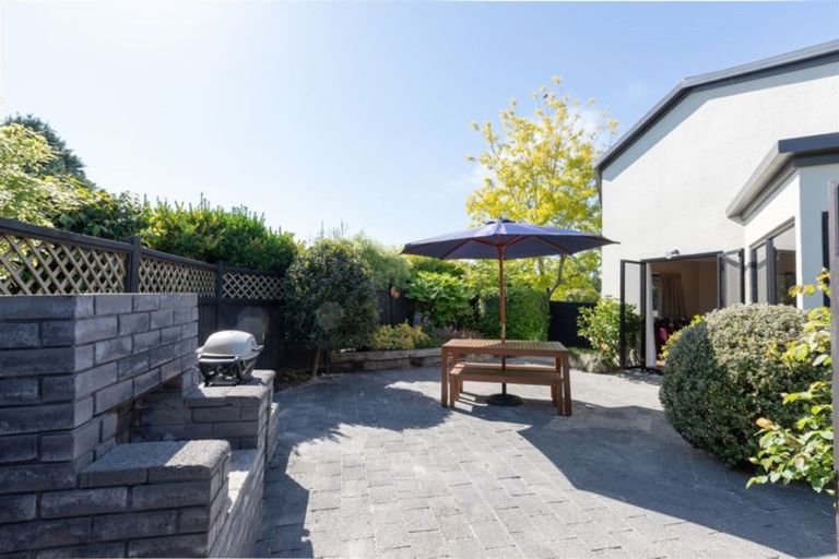 Photo of property in 25 Dallinger Street, St Andrews, Hamilton, 3200